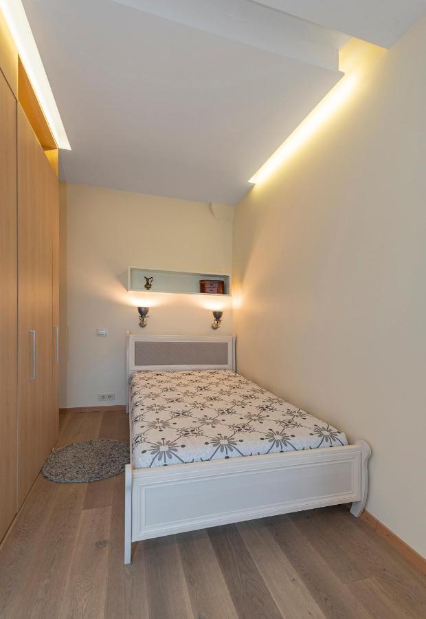 Deluxe River View Apartment By Polo Apartment Каунас Экстерьер фото